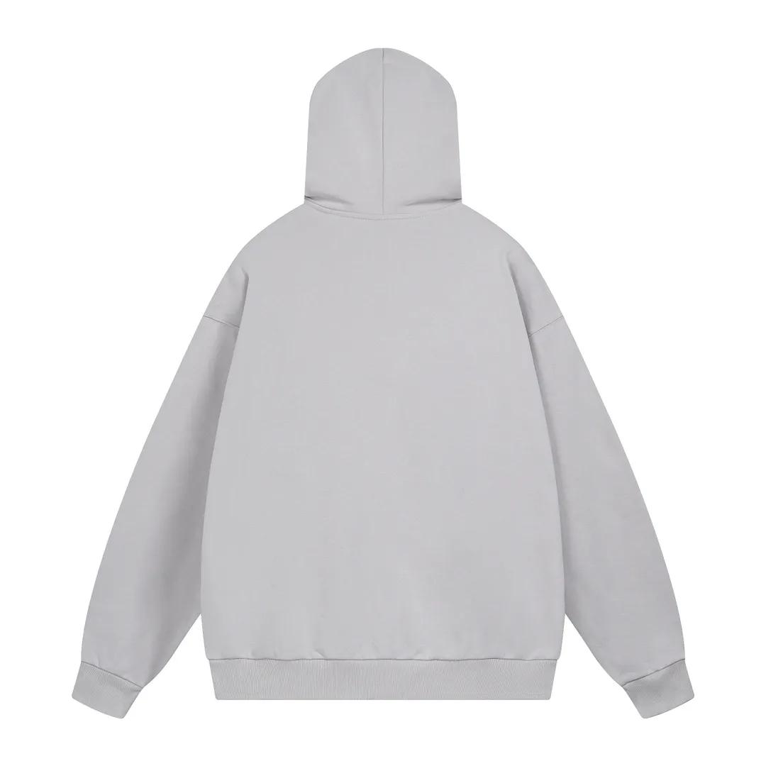 🅿️300 real photos [Top version. Official website quality] BALENCI*GA/Paris. 2024 new classic letter LOGO printed graffiti hooded sweatshirt. Brick cabinets are synchronized. Genuine products are developed at the first time. All fabric colors are available. Printed Y boards are customized. Enjoy printing and comparison! The fabric is made of Paris ZP custom-woven and dyed cotton terry sweatshirt. Weighing 460 grams, the cloth surface is clean. The cloth pattern is clear, soft and comfortable. The threads are dyed with no color difference. The classic LOGO uses environmentally friendly imported materials to print graffiti, and the dot direct spray process creates a three-dimensional effect. Restore the brick cabinet, adopt the OS loose shoulder style. Same style for men and women Coding: BL238930 Color: black and blue, off-white Size: XS S M L