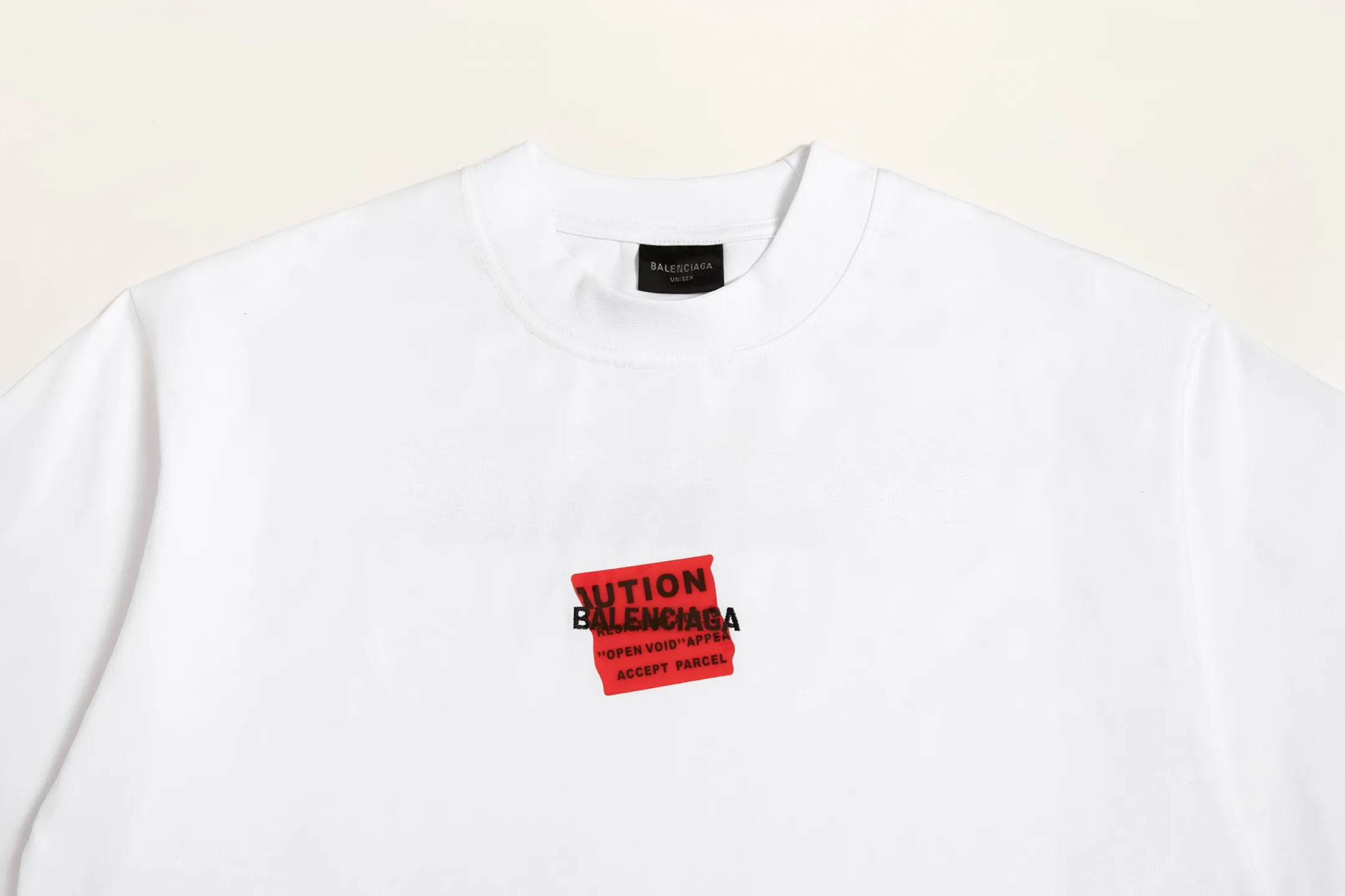 🅿️180 9201# Detail picture Top version [[BALENCIA*GA] official website quality Paris new front and back letter embroidery tape taped short-sleeved T-shirt OS version loose dropped shoulders Unisex fabric: 260 grams 100% cotton double yarn Technology: front and rear embroidery front and rear taping garment wash shaping solid color Color: black white blue floral gray Size: XS S M L
