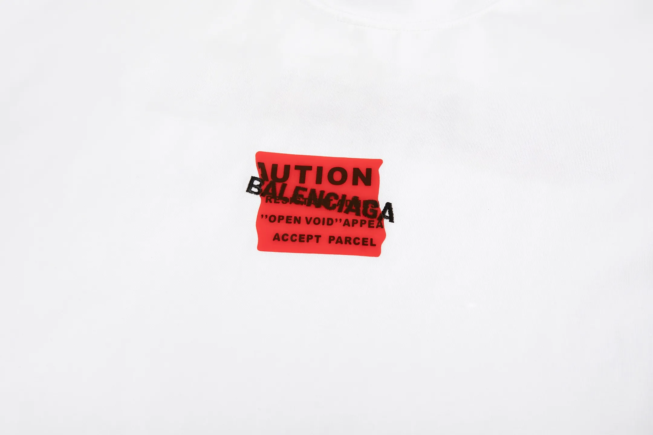 🅿️180 9201# Detail picture Top version [[BALENCIA*GA] official website quality Paris new front and back letter embroidery tape taped short-sleeved T-shirt OS version loose dropped shoulders Unisex fabric: 260 grams 100% cotton double yarn Technology: front and rear embroidery front and rear taping garment wash shaping solid color Color: black white blue floral gray Size: XS S M L