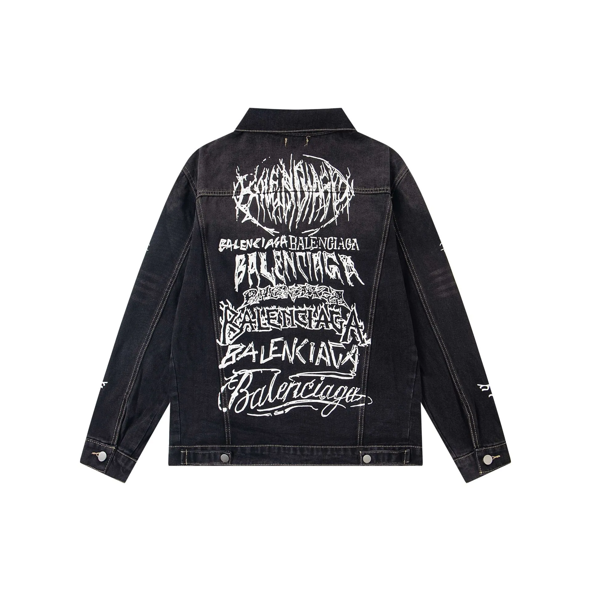 🅿️300 new model number: B15 BALENCIAGA Balenciaga's new retro letter graffiti denim jacket top 1️⃣ Made of high-quality denim fabric washing process, the upper body is soft and comfortable after washing, extremely delicate, has a solid, smooth and soft hand feel, and the fabric does not wrinkle, and the hand feel is invincible. The details are perfectly handled! 2️⃣It is very youthful and energetic, and can be easily worn by both men and women. It is very in line with the fashion aesthetic concepts of today's young people! 3️⃣ A full set of customized accessories, complete with three standards, same style for men and women, a must-have style for couples. Color: Denim Black Size: S, M, L, XL