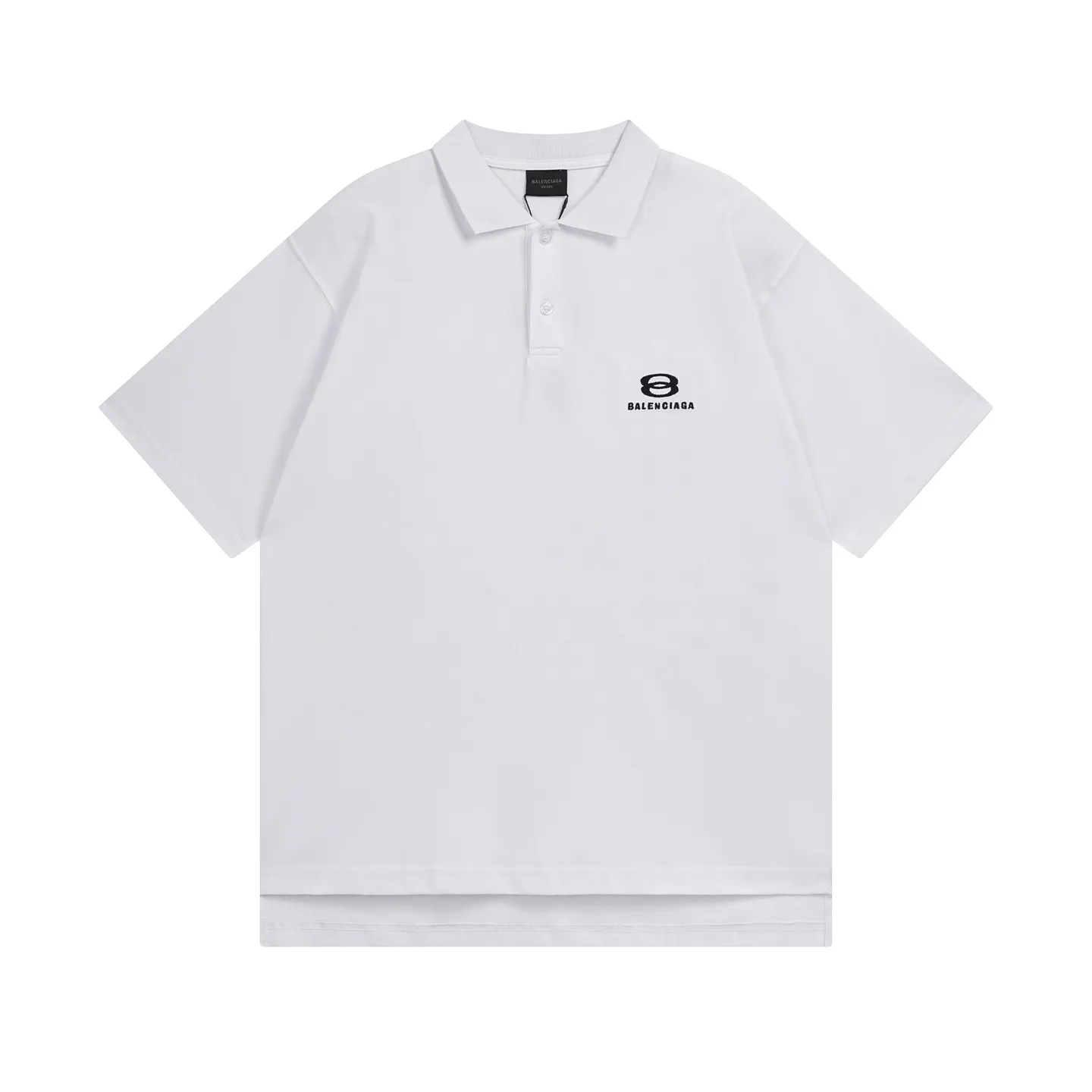 🅿️220 real photos [Top version. Official website quality] BALENCI*GA/Paris #2025 new Paris double-ring classic LOGO embroidered POLO shirt, with front and rear slit design, full of design, welcome to compare. The fabric is made of Paris ZP custom-woven and dyed cotton pique, with a weight of 260 grams. The cloth surface is clean. The cloth pattern is clear, soft and comfortable. The threads are woven and dyed with no color difference. The embroidered LOGO is embroidered using imported Tajima embroidery machine. The effect is three-dimensional. Restore the brick cabinet, adopt OS loose shoulder style. Same style for men and women. Coding: BL252215 Color: black, white Size: XS S M L