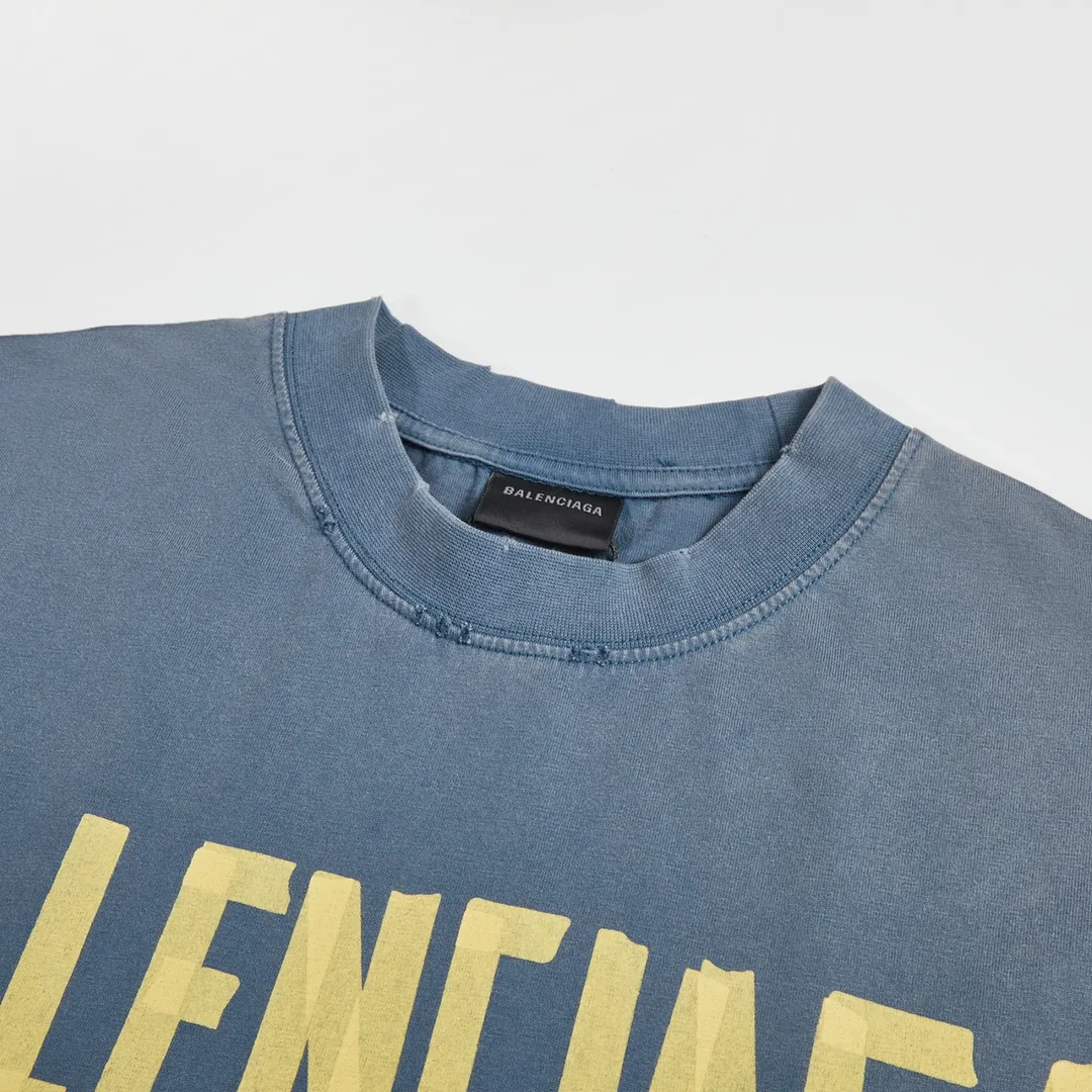 🅿️180 9110# Detailed picture Top version [[BALENCIA*GA] Official website quality Paris new yellow tape bandage digital direct spray short-sleeved T-shirt OS version Loose dropped shoulders Same style for men and women Fabric: 260 grams 100% cotton double yarn Process: Front and rear digital direct spray Garment wash Frayed Distressed Styling Solid color Color: gray blue white washed blue burgundy green black silver Rose Red Khaki Size: XS S M L