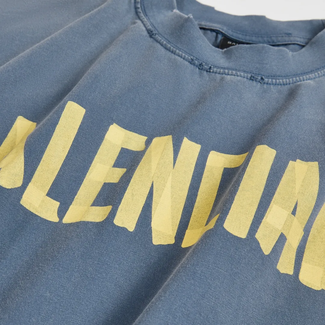 🅿️180 9110# Detailed picture Top version [[BALENCIA*GA] Official website quality Paris new yellow tape bandage digital direct spray short-sleeved T-shirt OS version Loose dropped shoulders Same style for men and women Fabric: 260 grams 100% cotton double yarn Process: Front and rear digital direct spray Garment wash Frayed Distressed Styling Solid color Color: gray blue white washed blue burgundy green black silver Rose Red Khaki Size: XS S M L