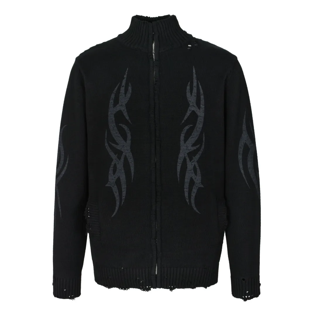 🅿️490 (1:1 original order quality) BLCG 24FW flame totem zipper sweater. Originally purchased for 21,500, limited edition quantity. Using 100% pure cotton yarn from the original channel, the wool is custom-woven and dyed according to the texture and luster of the fabric. The weaving method is dense and dense, restoring the vertical grain texture, and distinguishing it from the wrong plain-weave smooth version on the market, which is costly. The special glue printing process is used, which is characterized by using high-performance glue for printing, which creates a fractured and broken visual effect on the printed pattern. The special printing process is used to simulate the cracking effect. After the finished garment is washed and frayed, the process is very cumbersome. The custom-made No. 5 distressed zipper head is decorated with BB lettering. The style is original and the same style for men and women. size: S-L