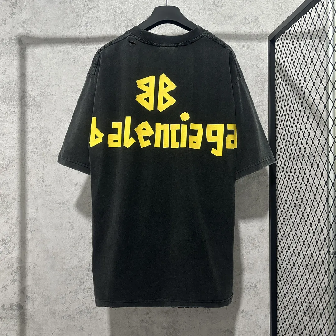 🅿️180 9110# Actual photo top version [[BALENCIA*GA] official website quality Paris new yellow tape bandage digital direct spray short-sleeved T-shirt OS version loose dropped shoulders Unisex style Fabric: 260g 100% pure cotton double yarn Process: front and rear digital direct spray garment wash worn distressed fixed color Color: gray blue white washed blue burgundy green Black silver rose red khaki Size: XS S M L