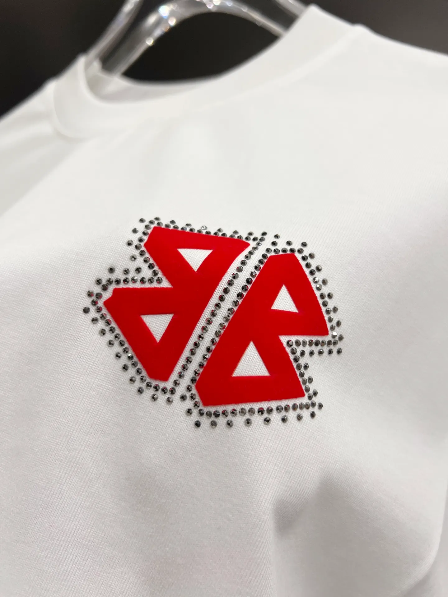 🅿️190 BAL Balenciaga 2025 autumn and winter new short-sleeved T-shirt, classic logo printing + hot diamond process, same style for men and women, loose version, S M L XL XXL, five sizes, color: black, white, Angora red