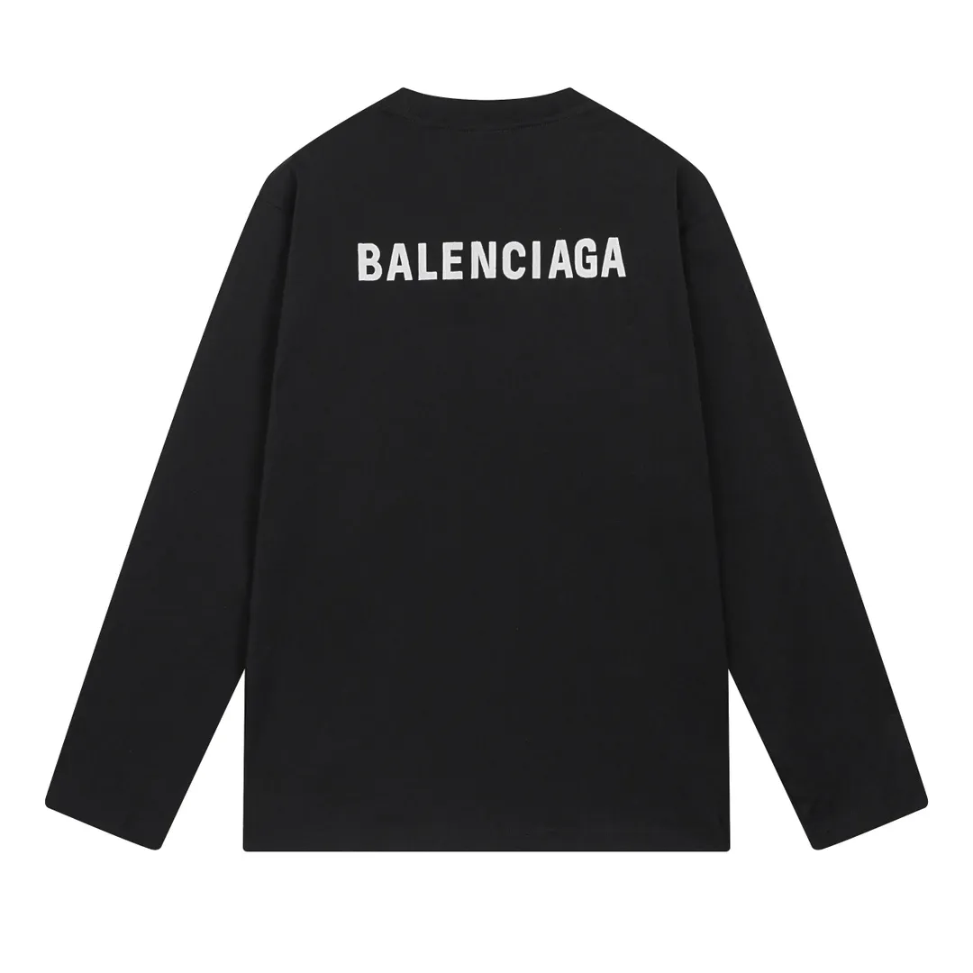 🅿️210 Real photos [Top version. Official website quality] BALENCI*GA/Paris #Classic style. Classic letter embroidered long-sleeved T-shirt on the front and back #2024 spring and autumn brick cabinet synchronization.                       The fabric is made of Paris ZP custom-woven and dyed cotton double yarn, weighing 260 grams. The cloth surface is clean. The cloth pattern is clear, soft and comfortable. The threads are dyed with no color difference. The classic letters are embroidered with an imported embroidery machine. The letters are clear and the effect is three-dimensional, restoring the brick cabinet. The version adopts the OS loose shoulder style. The same style for men and women. Coding: BL235067 Color: black, white, smoke gray Size: XS S M L