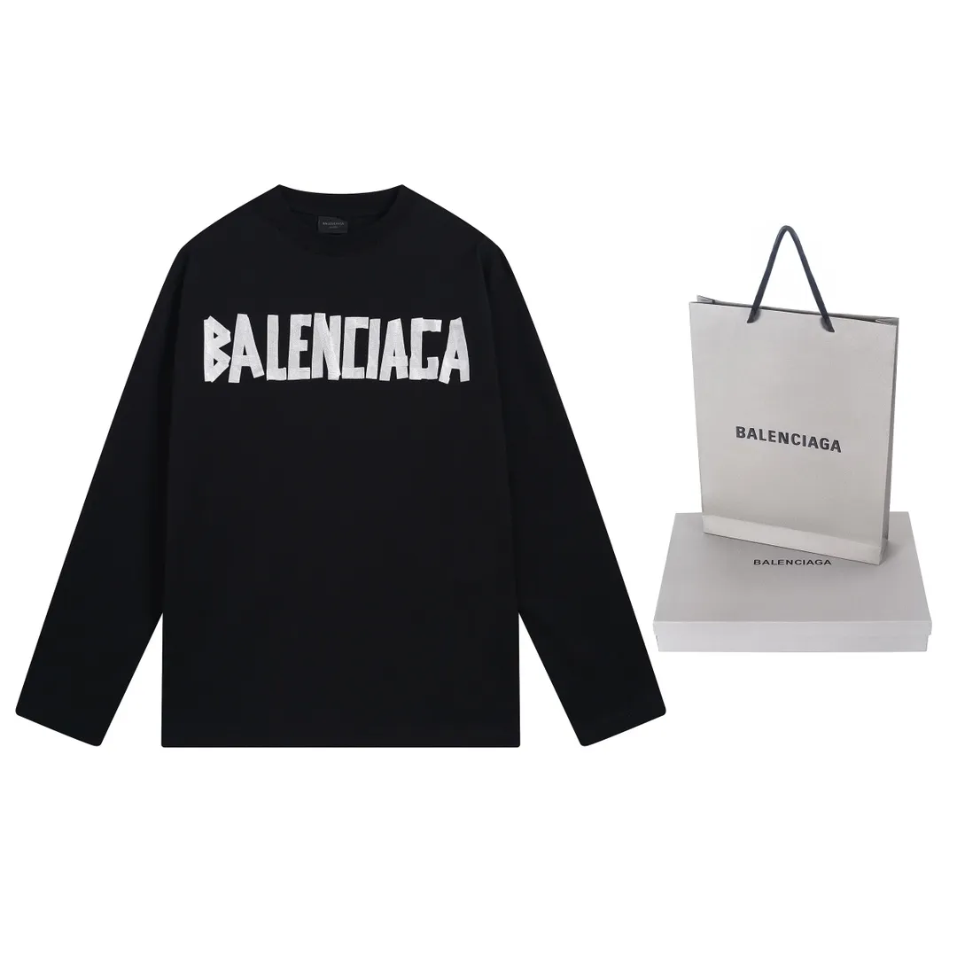 🅿️216 Real photos [Top version. Official website quality] BALENCI*GA/Paris. 23ss latest classic model. Front and rear tape direct printing. Ready-to-wear washed and worn long-sleeved T-shirt. Genuine product developed at the first time, brick cabinet synchronization. Welcome to compare. The fabric is made of Paris ZP custom-woven and dyed 100% cotton with double-yarn compact cotton. The weight is 260 grams. The cloth surface is clean. The cloth pattern is clear, soft and comfortable, and the threads are dyed with no color difference. The classic pattern is directly sprayed by a direct injection machine. Environmentally friendly imported materials, three-dimensional effect. Restored brick cabinet. The garments were washed and aged, and polished by many hands. Produced by ultra-heavy craftsmanship, the market currency is very different, welcome to compare. The version adopts OS loose shoulder design. The same style for men and women. Code: BL225003 Color: dark blue gray, off-white, burgundy, green, black blue, fog blue Size: XS S M L