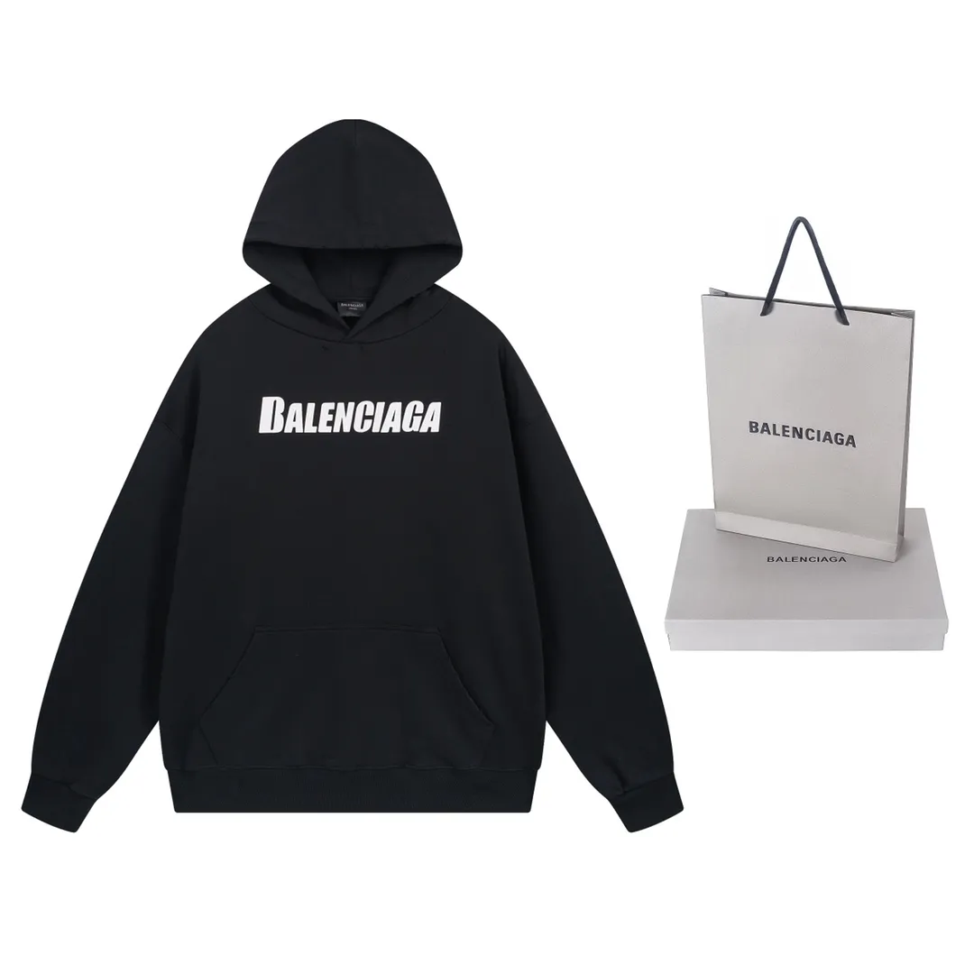 🅿️300 Detailed picture [Top version. Official website quality] BALENCI*GA/Paris. 2023 new style. Classic letter LOGO printed distressed hooded sweatshirt. Brick cabinet synchronization. The fabric is made of Paris ZP custom-woven and dyed cotton double yarn terry sweatshirt material. The weight is 450 grams, the cloth surface is clean. The cloth pattern is clear, soft and comfortable. The threads are dyed with no color difference. The classic pattern is printed with environmentally friendly imported materials and precision printing screens, with clear letters and three-dimensional effect. Restored brick cabinet. The garments are hand-worn and distressed by many people. They are very different from the market currency. You are welcome to compare. The version adopts the OS loose shoulder version. The same style for men and women. Coding: BL238008 Color: black, coffee, white, fruit green Size: XS S M L