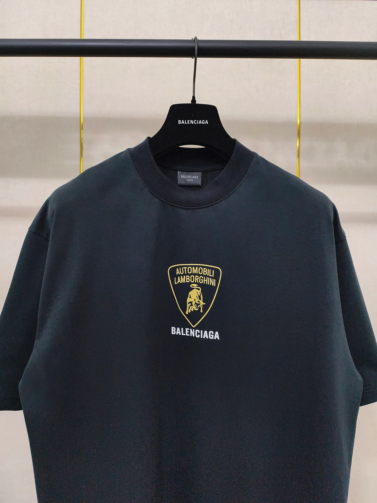 🅿️160 9192# Detailed picture Top version [[BALENCIA*GA] official website quality Paris new co-branded Lamborghini Lamborghini printed short-sleeved T-shirt OS version Loose dropped shoulders Unisex Fabric: 260 grams 100% cotton double yarn Process: front and rear panel printing Garment wash Shape solid color Color: black Size: XS S M L