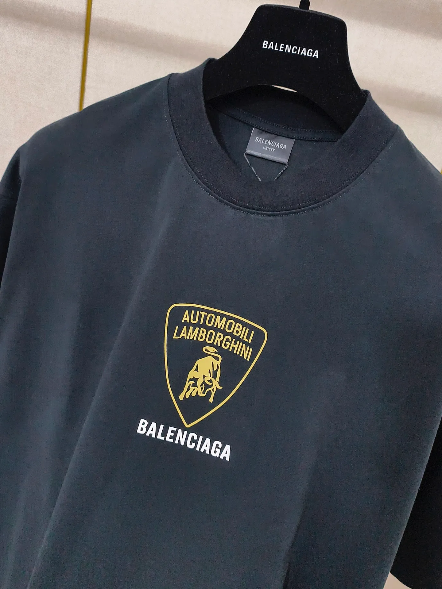 🅿️160 9192# Detailed picture Top version [[BALENCIA*GA] official website quality Paris new co-branded Lamborghini Lamborghini printed short-sleeved T-shirt OS version Loose dropped shoulders Unisex Fabric: 260 grams 100% cotton double yarn Process: front and rear panel printing Garment wash Shape solid color Color: black Size: XS S M L