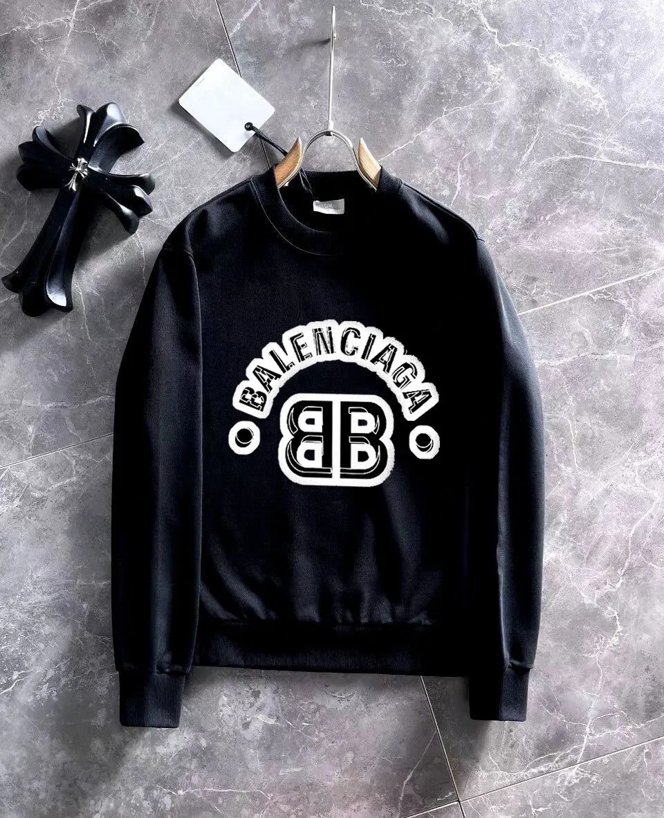 🅿️220 brand [BALENCIAGA] (good news for fat people) 2025ss autumn latest long-sleeved round-neck sweatshirt, available simultaneously on the official website. Refreshing and breathable. Made of top Tencel Roman. Comfortable and soft. 3D stereoscopic clarity. Super fashion sense. Great gift for personal use. Size: M-5XL (can wear up to 220 pounds)