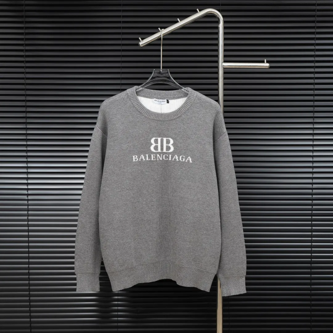 🅿️320 Style: BLA Balenciaga Double B knitted long-sleeved sweater Size: S-XXL Fabric: Wool blend Accessories: Full set of customized original accessories No gender distinction, same style for men and women