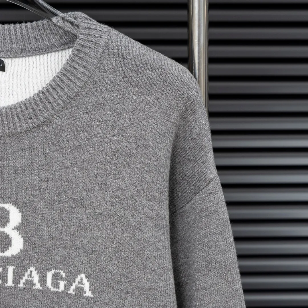 🅿️320 Style: BLA Balenciaga Double B knitted long-sleeved sweater Size: S-XXL Fabric: Wool blend Accessories: Full set of customized original accessories No gender distinction, same style for men and women