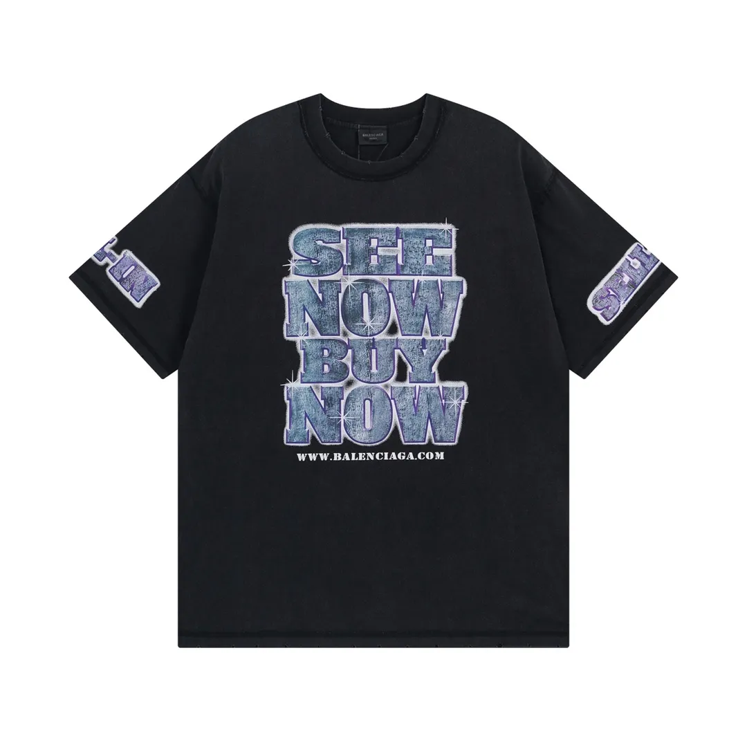 🅿️200 Detailed pictures [Top version. Official website quality] BALENCI*GA/Paris. 2024. SEENOWBUYNOW new style. Large LOGO on the front, back, left and right sleeves, direct-printed washable T-shirt, using reverse bottom method, brick cabinet synchronization. Genuine product developed at the first time, welcome to compare! The fabric is made of Paris ZP custom-woven and dyed cotton double yarn. Weighing 260 grams, the cloth surface is clean. The cloth pattern is clear, soft and comfortable. The threads are dyed with no color difference. The classic LOGO is printed using imported machine-made white ink direct printing. The letters are clear and the effect is three-dimensional. Restore the brick cabinet. Different market currency, welcome to compare, the version adopts OS loose shoulder version. Same style for men and women Coding: BL223353 Color: Washed black Size: XS to L