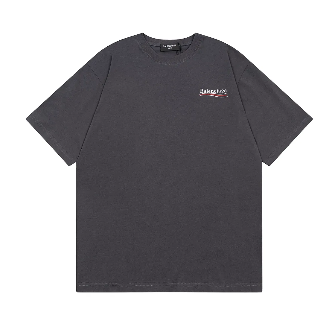 🅿️166 Detailed picture [Top version. Official website quality] BALENCI*GA/Paris#Classic.Coke embroidered short-sleeved T-shirt# The fabric is made of Paris ZP custom-woven and dyed cotton double yarn. Weighing 260 grams, the cloth surface is clean. The cloth pattern is clear, soft and comfortable. The threads are dyed with no color difference. The classic pattern embroidery uses an imported embroidery machine, and the embroidery thread color is embroidered according to the original color. It is produced according to the pictures in the special market. The letters are clear. The three-dimensional effect is strong. The version adopts the OS loose shoulder version. The same style for men and women. Coding: BL223028 Color: black. White. Dark gray. Brown. Light green. Purple. Off-white Size: XS S M L