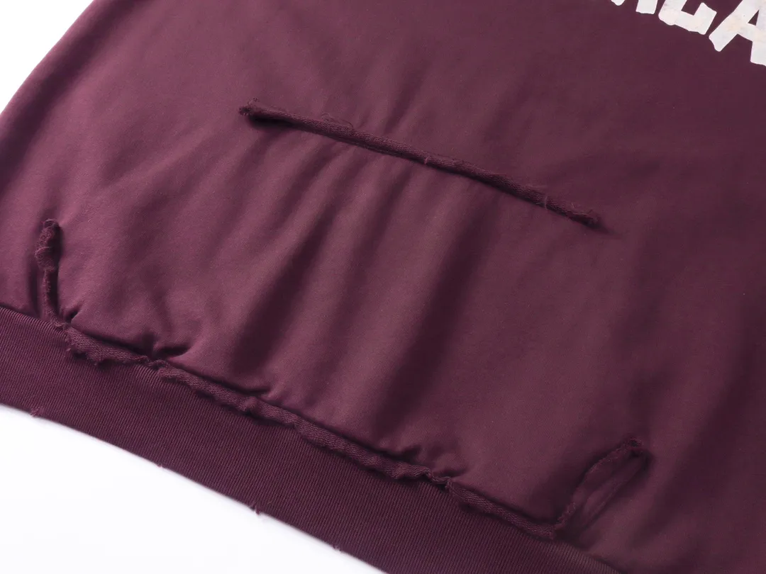 🅿️420 BALENCI*GA 24ss Paris hot-selling tape hooded sweatshirt. The front and back panels are printed with tape direct printing. Many hand-made. The ready-made garments are washed and worn. The cloth surface is clean. The cloth pattern is clear, super heavy work. Soft and comfortable. Exclusively pattern-woven and dyed 450g fabric. The threads are dyed in the same cylinder with zero color difference. Different from the market currency. The version adopts os loose shoulder version. Welcome to compare. Same style for men and women -Color: iron gray blue Paris blue washed black burgundy fluorescent yellow green khaki -SIZE: XS S M L style number 8912#