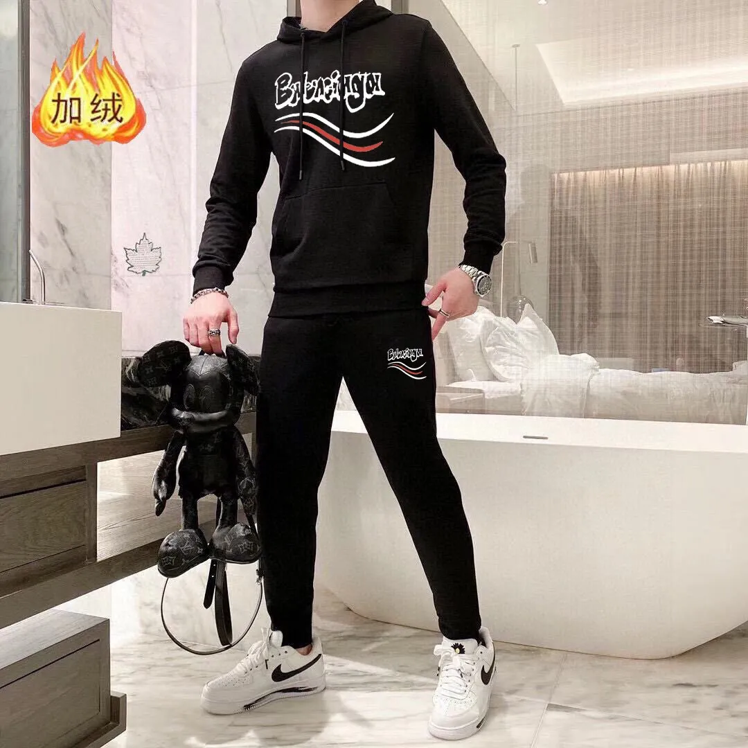 🅿️420 brand [BALENCIAGA] (velvet and thickened) 2025 spring new product, celebrities’ favorite fashion-flavored casual suit, clean and neat tailoring, full of urban style. Made of high-quality custom-made fabrics, the lining has excellent thermal insulation effect, feels soft and dry, and the upper body effect is crisp and stylish. The three-dimensional cutting process and the pattern are all of high standards, and the silhouette version has the right benefits! It is not tight at all, and you feel good when you put it on. So many top-quality raw materials create high-end products with unparalleled value. It is the first choice for high-end fashion people. (Size: M-4XL can wear up to 200 pounds)