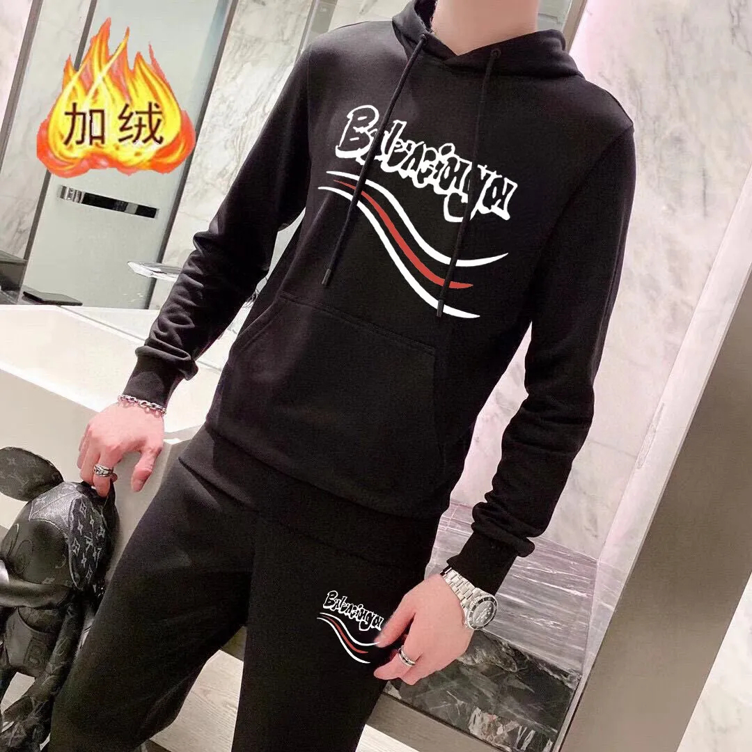 🅿️420 brand [BALENCIAGA] (velvet and thickened) 2025 spring new product, celebrities’ favorite fashion-flavored casual suit, clean and neat tailoring, full of urban style. Made of high-quality custom-made fabrics, the lining has excellent thermal insulation effect, feels soft and dry, and the upper body effect is crisp and stylish. The three-dimensional cutting process and the pattern are all of high standards, and the silhouette version has the right benefits! It is not tight at all, and you feel good when you put it on. So many top-quality raw materials create high-end products with unparalleled value. It is the first choice for high-end fashion people. (Size: M-4XL can wear up to 200 pounds)