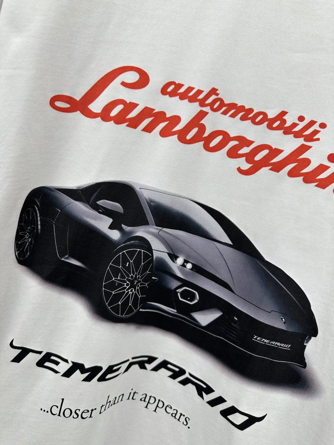 🅿️280 BALENCI*GA Paris co-branded Lamborghini Lamborghini front and back long-sleeved T-shirt with direct-injection printing on the left and right sleeves. The printing is done by computer direct-injection. The letters are clear and the effect is three-dimensional. Exclusively woven and dyed 280g fabric. Threads are dyed in the same cylinder with zero color difference. The version adopts OS loose off-shoulder version. Welcome to compare. Same style for men and women -Color: white gray black -SIZE: Xs S M L Style number 8537#