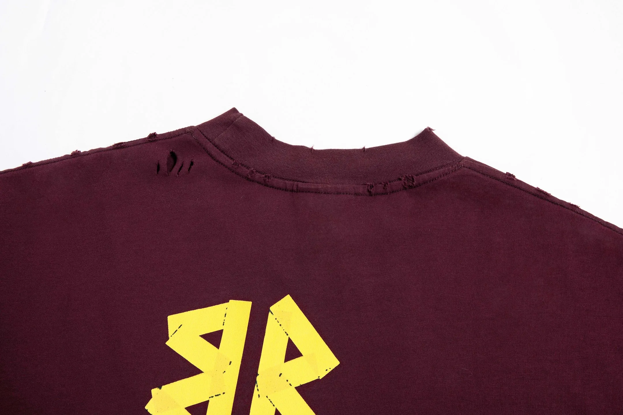 🅿️180 9110# Detailed picture Top version [[BALENCIA*GA] Official website quality Paris new yellow tape bandage digital direct spray short-sleeved T-shirt OS version Loose dropped shoulders Same style for men and women Fabric: 260 grams 100% cotton double yarn Process: Front and rear digital direct spray Garment wash Frayed Distressed Styling Solid color Color: gray blue white washed blue burgundy green black silver Rose Red Khaki Size: XS S M L