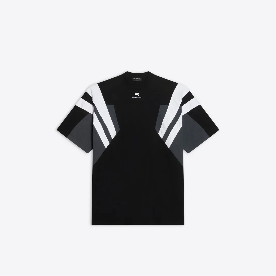 #官网图#——The top-grade certified version of BALENCIAGA/Balenciaga 22SS splicing heavy industry male and female couple star same style short-sleeved T-shirt. Here is an explanation of why mine is dozens of dollars more expensive than others: 1. I feel that there is nothing to explain. This product can be shipped at this price and it is already a philanthropist. The difficulty of splicing. I changed a dozen factories and shook my head. It is a miracle that it can be shipped. 2. Each model is produced by the company. The details of the workmanship and fabrics are consistent with the original ones. There is no color difference between them and the counters. Replica is not terrible. Whoever fakes it will be embarrassed. It’s not shameful to make a replica, it’s shameful if you can’t buy the correct version if you make a replica. All of my series can be found in all major places and will be absolutely stunning! 3. The fabric is made of 280g Paris-specific double yarn. No one can make better fabrics than mine. There is really no way to compare with the ordinary version on the market. Respect it. It is authentic and costs thousands of dollars. Don’t wear the quality of street stalls. 4. The workmanship is restored in all aspects and the packaging is restored in all aspects. 5. I guarantee here that this is the highest quality you can find. Size: XS-L (the correct version size L can wear 220 pounds, which is very large) Fabric: Customized 280g custom-woven and dyed double yarn Color: Black Version: The whole piece adopts three-needle and five-thread technology, (neckline-shoulder seam-sleeve seam-pressed double thread, looks more three-dimensional and textured) The same process as the original original, classic version, small dropped shoulders, micro silhouette! ✔️Correct 240g double yarn fabric ✔️Correct high version ✔️Correct double yarn high weight thread ✔️Correct packaging details P:310