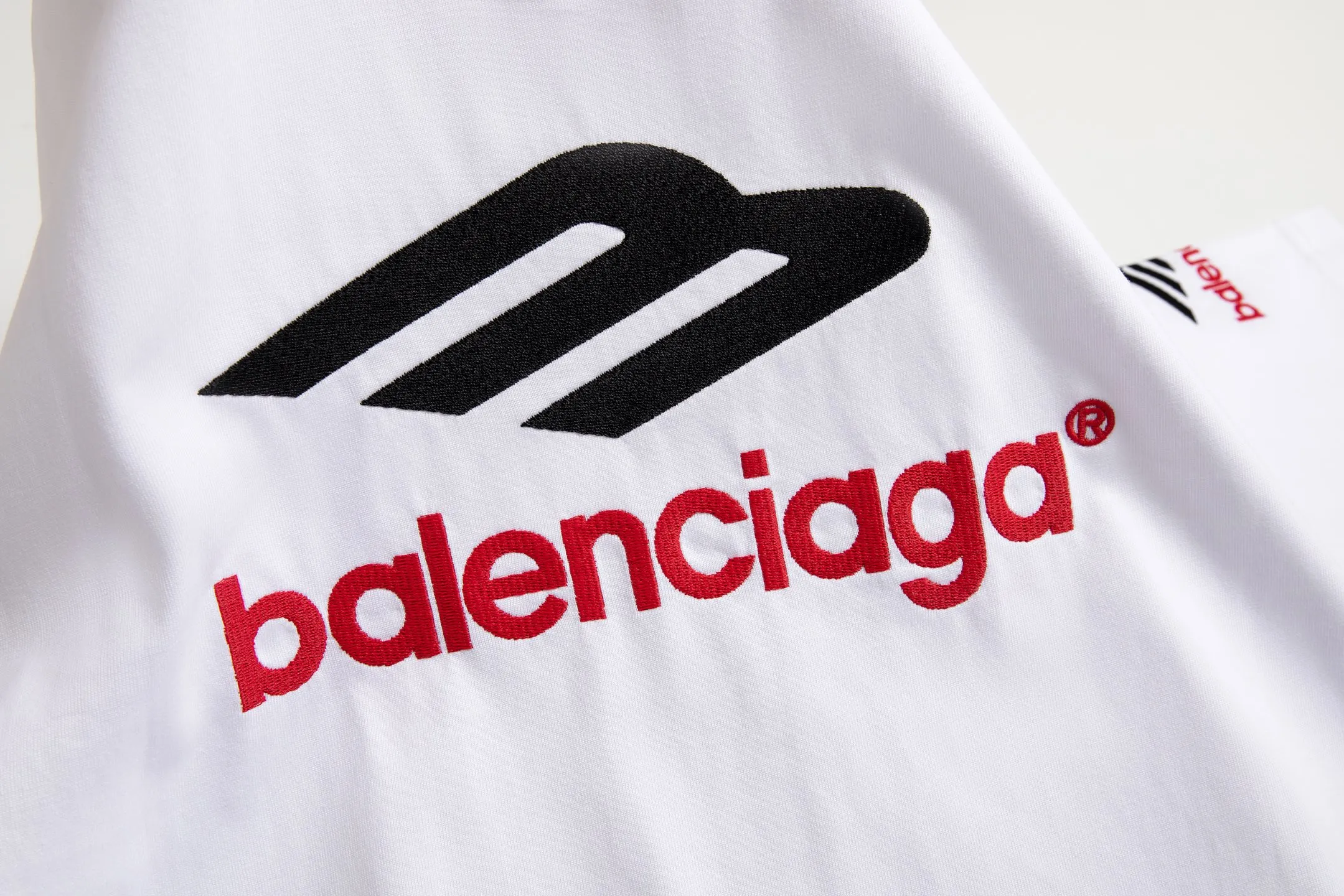 🅿️200 9152# Detailed picture Top version [[BALENCIA*GA] official website quality Paris new classic 3M letters large LOGO icon embroidered short-sleeved T-shirt OS version loose dropped shoulders Unisex style Fabric: 260 grams 100% cotton double yarn Technology: embroidery on the front and rear panels on the left and right sleeves Garment washing Shape solid color Color: dark gray blue white Size: XS S M L