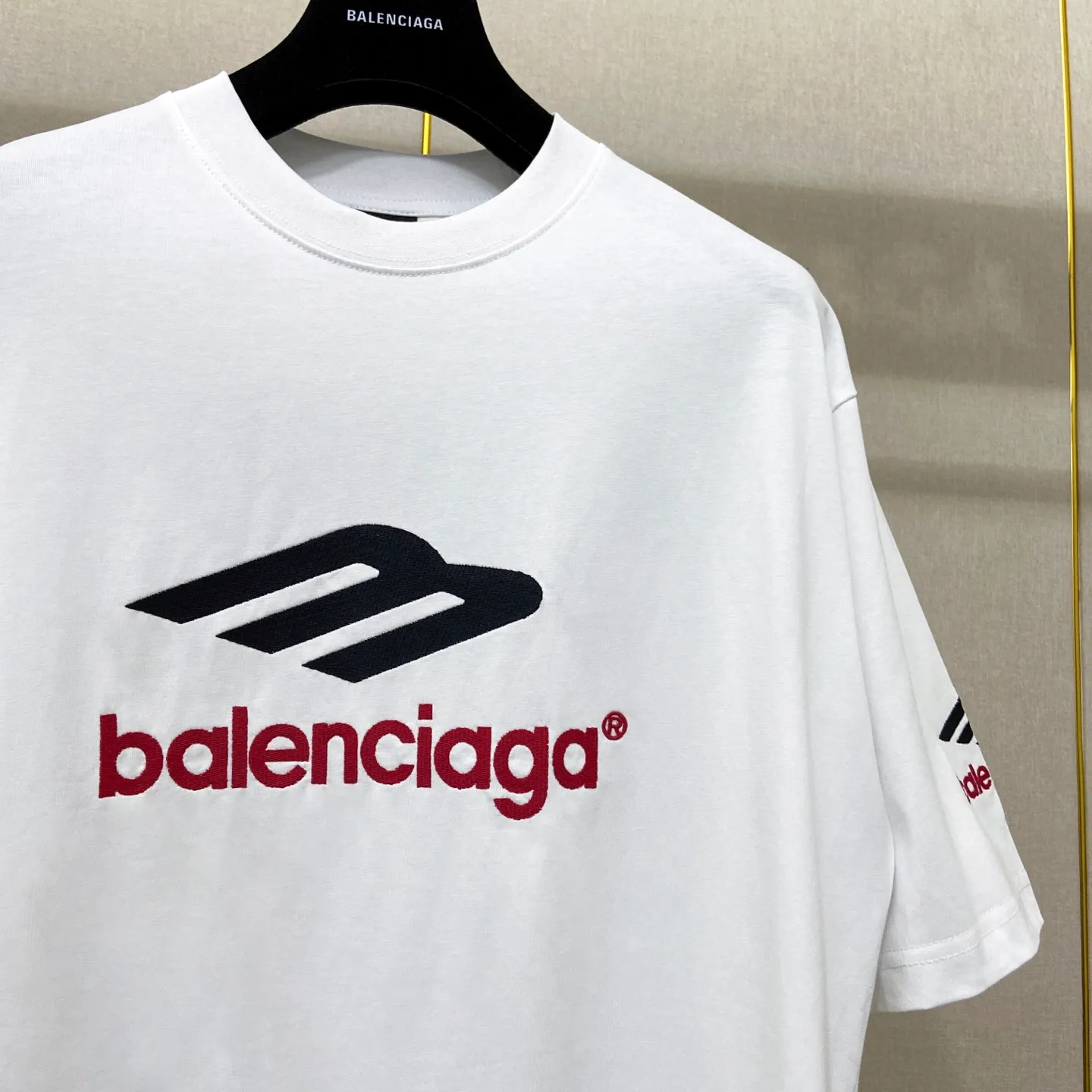 🅿️200 9152# Actual photo Top version [[BALENCIA*GA] official website quality Paris new classic 3M letter big LOGO icon embroidered short-sleeved T-shirt OS version loose dropped shoulders Unisex fabric: 260 grams 100% cotton double yarn Process: embroidery on the front and rear panels, left and right sleeves Garment wash Shape solid color Color: dark gray blue white Size: XS S M L
