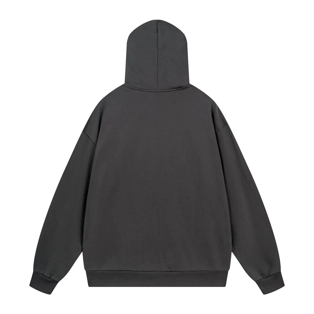 🅿️296 Detailed picture [Top version. Official website quality] BALENCI*GA/Paris. Classic style. Lock letter LOGO washed hooded sweatshirt. Brick cabinet synchronization.                       The fabric is made of Paris ZP custom-woven and dyed cotton sweatshirt. The weight is 450 grams. The cloth surface is clean. The cloth pattern is clear, soft and comfortable. The threads are dyed with no color difference. The classic pattern is printed with environmentally friendly imported materials and precision printing screens. The letters are clear and the effect is three-dimensional. It is garment-washable. Restore brick cabinet. The version adopts OS loose shoulder version. Same style for men and women. Code: BL238050 Color: washed black Size: XS S M L