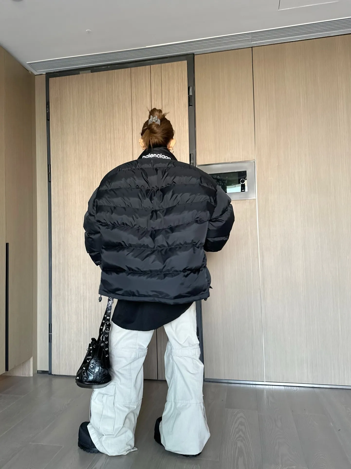 Balenciaga / Balenciaga Reversible Black and White Down Jacket Upper Body Information Pictureℹ️