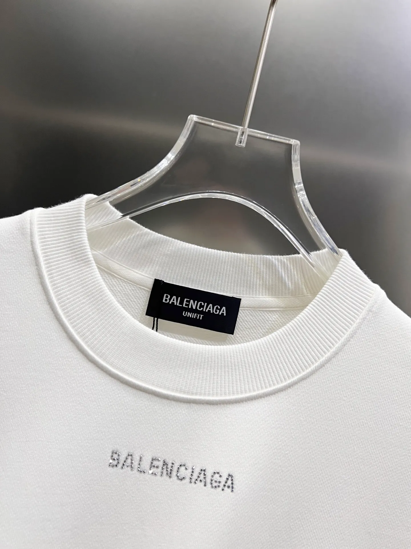 🅿️260 BAL Balenciaga 2025 Autumn and Winter New Style Round Neck Long Sleeve Sweater Classic Logo Hot Diamond Process Uniform Loose Version for Men and Women S M L XL XXL Five Codes Color: Black White