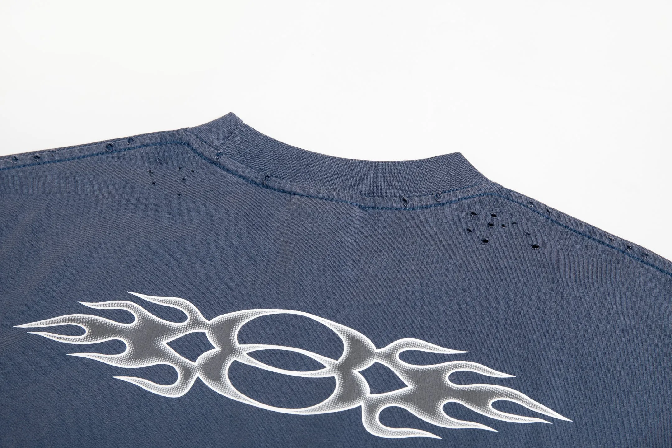 🅿️190 9145# Detailed picture Top version [[BALENCIA*GA] official website quality Paris new double-ring flame torch direct injection printed washed and distressed short-sleeved T-shirt OS version Loose dropped shoulders Unisex fabric: 260 grams 100% cotton double yarn Process: front and rear panels left and right sleeve printing Garment washed worn distressed fixed color Color: washed black washed blue Size: XS S M L