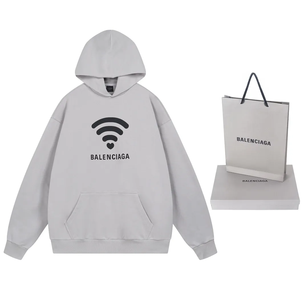 🅿️300 real photos [Top version. Official website quality] BALENCI*GA/Paris. 2024 limited edition. 520 limited edition WI-FI catwalk style printed hooded sweatshirt, synchronized with brick cabinets. Developed genuine product in the first time, enjoy printing and comparison! The fabric is made of Paris ZP custom-woven and dyed cotton sweatshirt. Weighing 460 grams, the cloth surface is clean. The cloth pattern is clear, soft and comfortable. The threads are dyed with no color difference. The printing uses environmentally friendly imported materials. The letters are clear and the effect is three-dimensional. The version adopts OS loose shoulder design. Same style for men and women. Code: BL238915 Color: black, off-white Size: XS S M L
