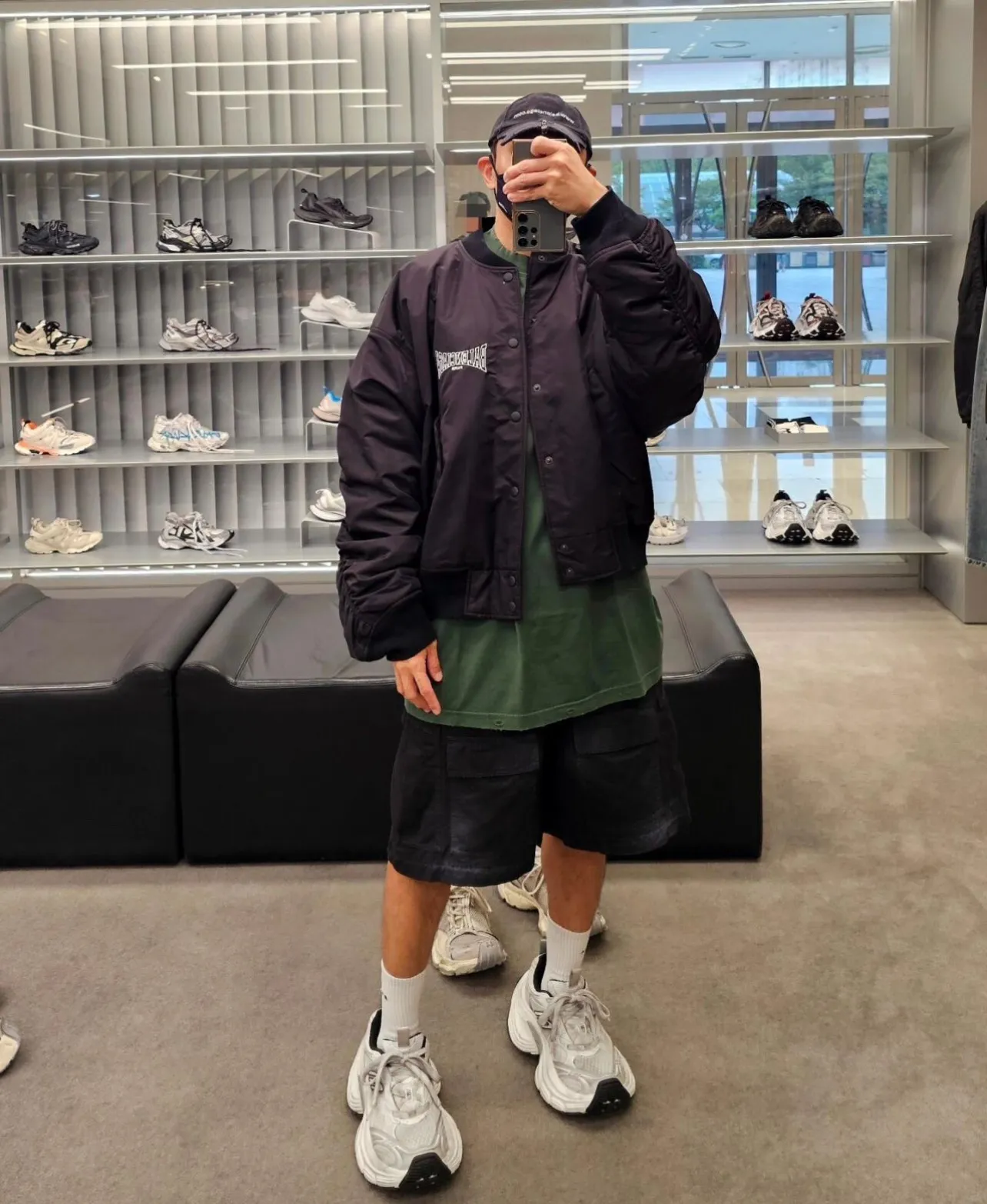 Balenciaga / Balenciaga Hollow logo embroidered baseball flight cotton jacket Upper body information picture ℹ️