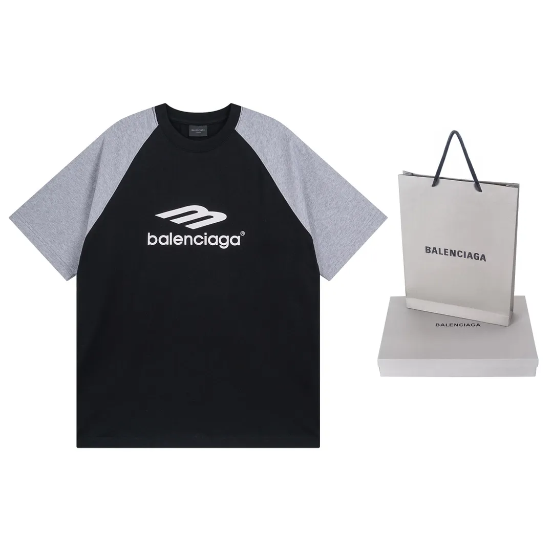 🅿️174 Detailed picture [Top version. Official website quality] BALENCI*GA/Paris #2024 new style 3m letters classic LOGO raglan color matching new short-sleeved T-shirt. #2024 Spring and Summer Brick Cabinet Synchronization Welcome to compare. The fabric is made of Paris ZP custom-woven and dyed cotton double yarn, with a weight of 260 grams. The cloth surface is clean. The cloth pattern is clear, soft and comfortable. The threads are dyed with no color difference. The classic letter LOGO is printed with imported environmentally friendly glue. The letters are clear and the effect is three-dimensional. Restore the brick cabinet, adopt OS loose shoulder style. Same style for men and women. Code: BL223351 Color: black. Size: XS to L