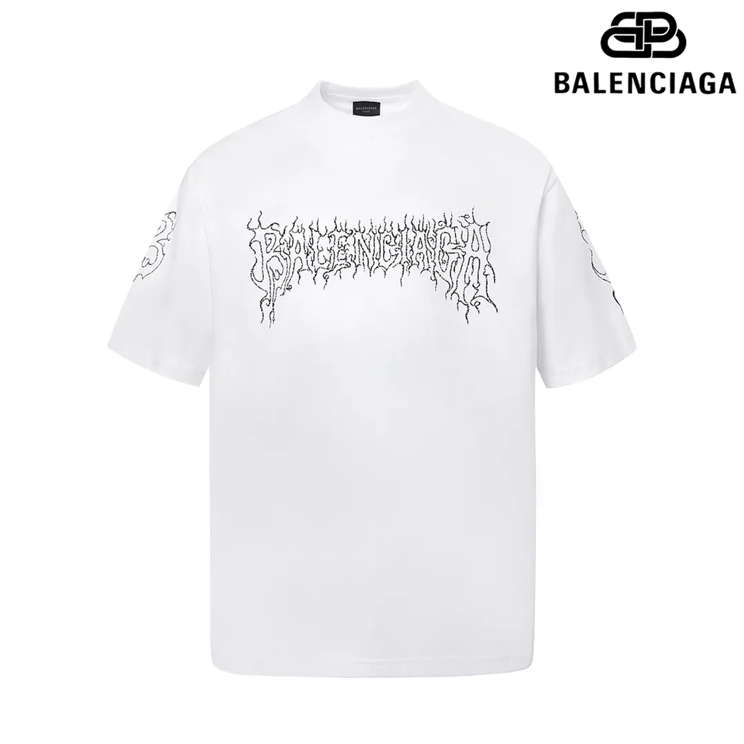 🅿️160 9123# Detailed picture Top version [[BALENCIA*GA] official website quality Paris new flame letters Sanskrit thunder LOGO destruction short-sleeved T-shirt OS version loose dropped shoulders Unisex style Fabric: 260 grams 100% cotton double yarn Technology: front and rear left and right sleeve printing Garment wash worn distressed fixed color Color: white Size: XS S M L