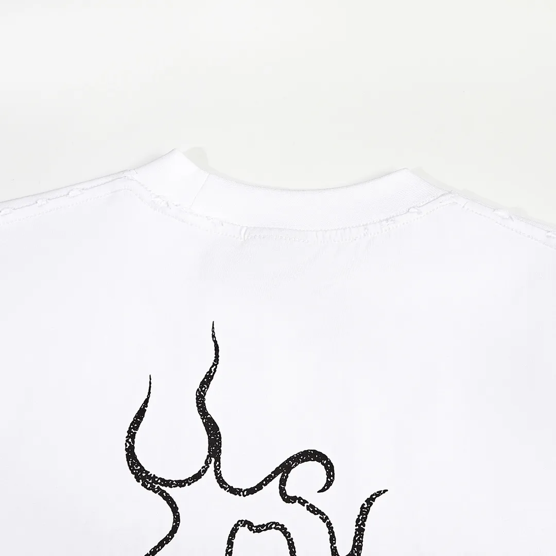🅿️160 9123# Detailed picture Top version [[BALENCIA*GA] official website quality Paris new flame letters Sanskrit thunder LOGO destruction short-sleeved T-shirt OS version loose dropped shoulders Unisex style Fabric: 260 grams 100% cotton double yarn Technology: front and rear left and right sleeve printing Garment wash worn distressed fixed color Color: white Size: XS S M L