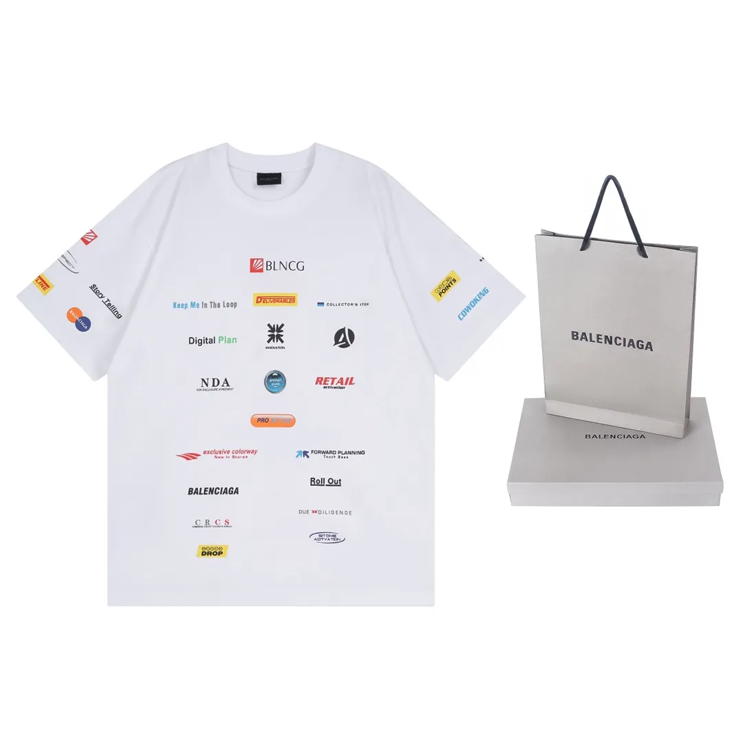 🅿️200 detailed pictures [Top version. Official website quality] BALENCI*GA/Paris. Multi-element trademark LOGO short-sleeved T-shirt 2024 new style. All pattern details, colors, Y boards are customized, and the brick cabinets are synchronized. Genuine products are developed at the first time, and you can print and compare! The fabric is made of Paris ZP custom-woven and dyed cotton double yarn. Weighing 260 grams, the cloth surface is clean. The cloth pattern is clear, soft and comfortable. The threads are dyed with no color difference. The printing uses environmentally friendly imported materials, the letters are clear and the effect is three-dimensional. The version adopts OS loose shoulder design. Same style for men and women. Code: BL223362 Color: black, white Size: XS to L