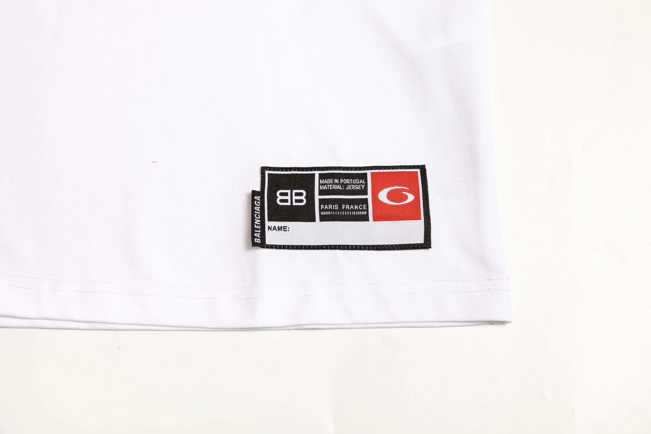 🅿️200 9180# P Detailed picture Top version [[BALENCIA*GA] official website quality Paris new basketball uniform embroidered printed short-sleeved T-shirt OS version loose dropped shoulders Unisex fabric: 260g 100% cotton double yarn Process: embroidery printing on the front, car stamp in the lower left corner, back printing, garment washing, shaping, solid color Color: black, white, blue, purple, yellow Size: XS S M L