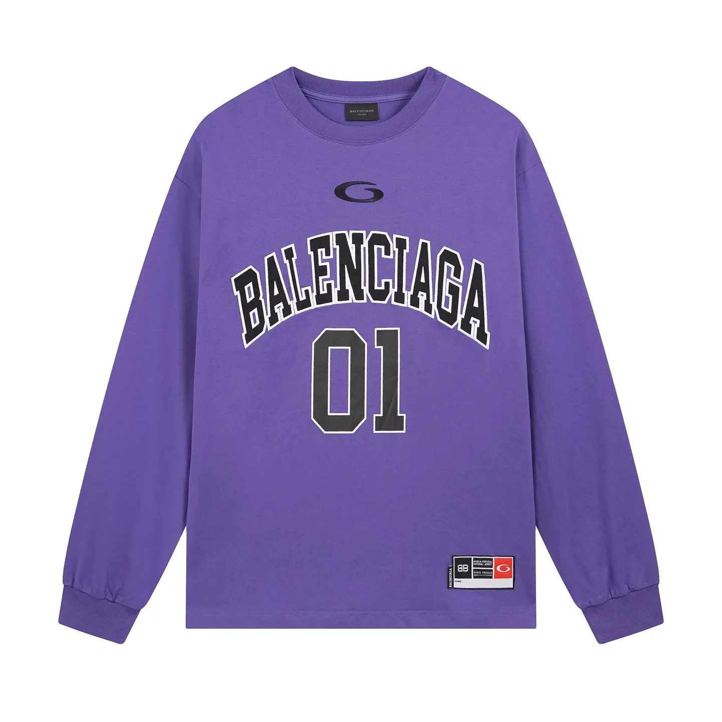 🅿️260 real photos [Top version. Official website quality] BALENCI*GA/Paris.SS25 latest basketball uniform embroidered printed long-sleeved T-shirt. The front embroidery is embroidered and printed using a Tajima computer embroidery machine, the lower left corner is stamped, and the back piece is printed. Brick cabinets are synchronized. Genuine products are developed at the first time. The fabric is made of Paris ZP custom-woven and dyed cotton double yarn. Weighing 260 grams, the cloth surface is clean. The cloth pattern is clear, soft and comfortable. The threads are dyed with no color difference. The printing uses environmentally friendly imported materials, the letters are clear and the effect is three-dimensional. The version adopts OS loose shoulder design. Same style for men and women. Code: BL255069 Color: black, white, purple, orchid. Size: XS S M L