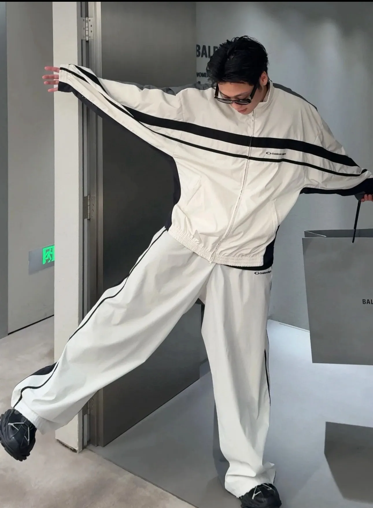 Model picture