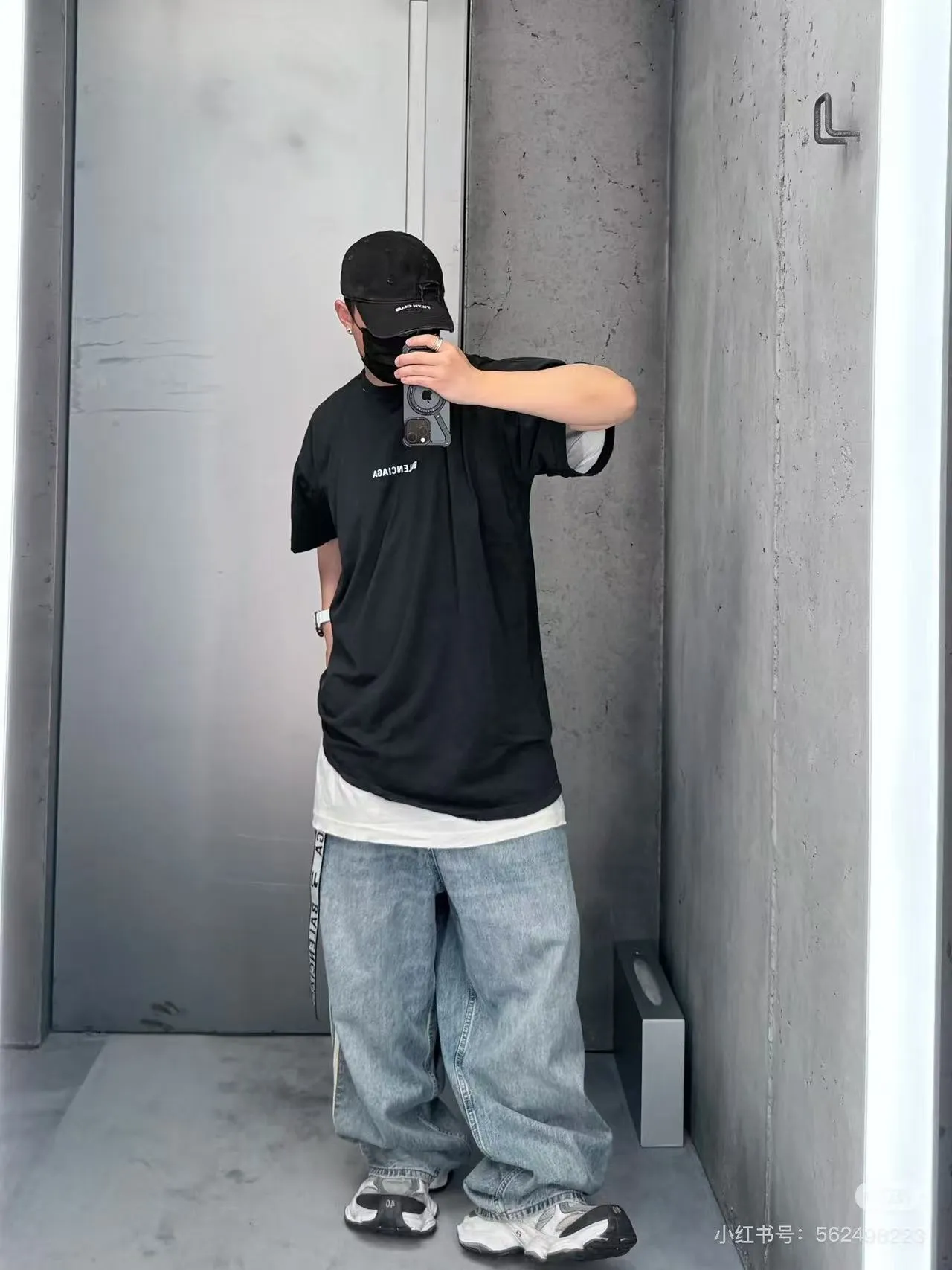Model picture