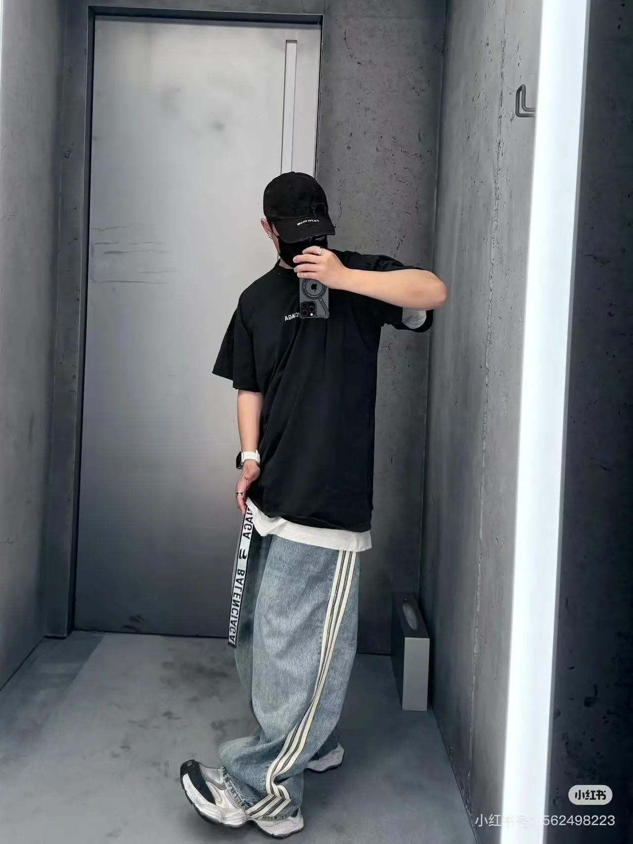 Model picture