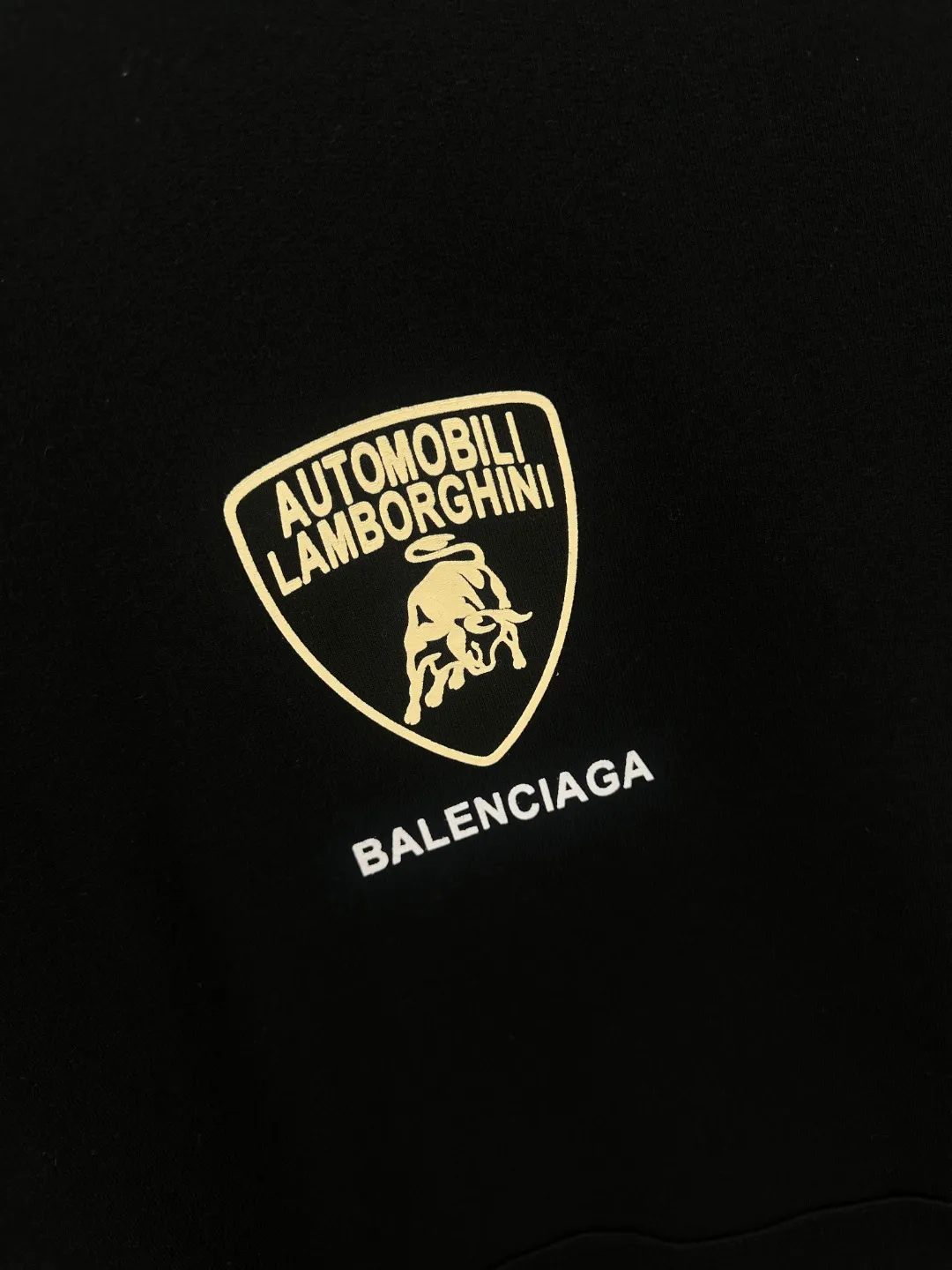 🅿️340 - BALENCI*GA Paris co-branded Lamborghini hooded long-sleeved sweatshirt. The front panel is printed with imported environmentally friendly glue. The letters are clear. The effect is three-dimensional. Exclusively woven and dyed 460g fabric. Threads are dyed in the same cylinder with zero color difference. Brick cabinet synchronization. Welcome to compare. Same style for men and women -Color: black -SIZE: Xs S M L Style number 8961#
