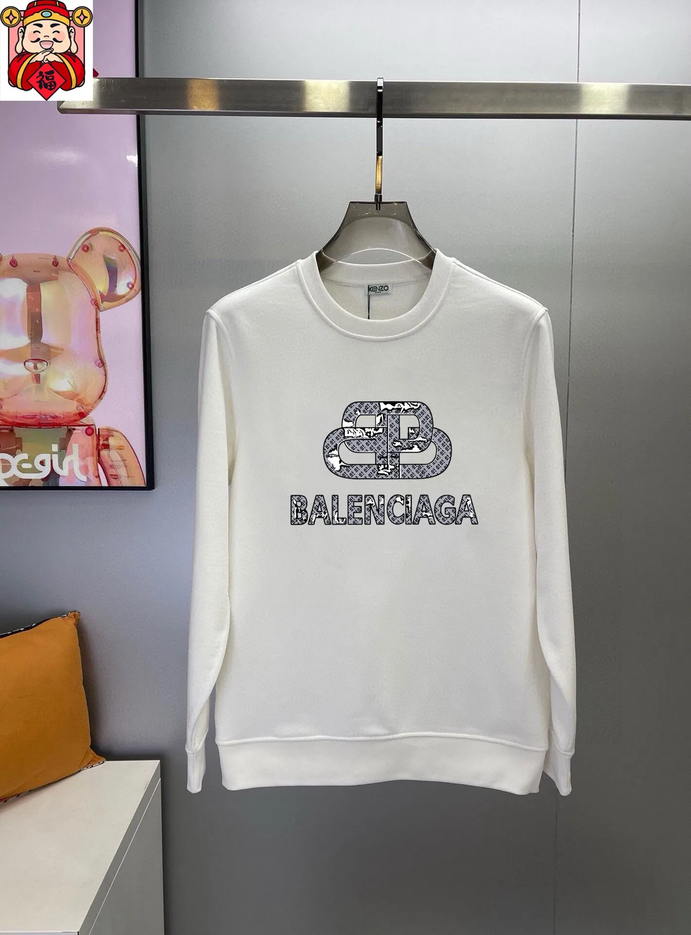 🅿️380 [BALENCIAGA] (Gospel for Fatty) hot-selling suit is coming. Focus on the original version of the official website. 2025 new hot-selling sweatshirt suit. The original order is the best. 🇭🇰The meticulous work of top designers. It has a fitting and perfect upper body effect. 100% natural high-quality Roman cotton, close-fitting comfort, noble and elegant! Original hardware embodies elegance and nobility! Counter size: M-5XL (maximum wear up to 220 pounds)