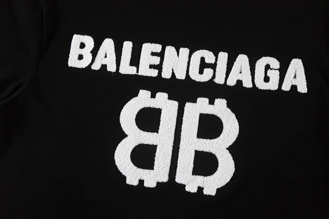 🅿️170 Balenciaga2026 new T-shirt Material: Made of high version 300g double yarn combed cotton Size: S M L XL Color: black and white Style number: W2640