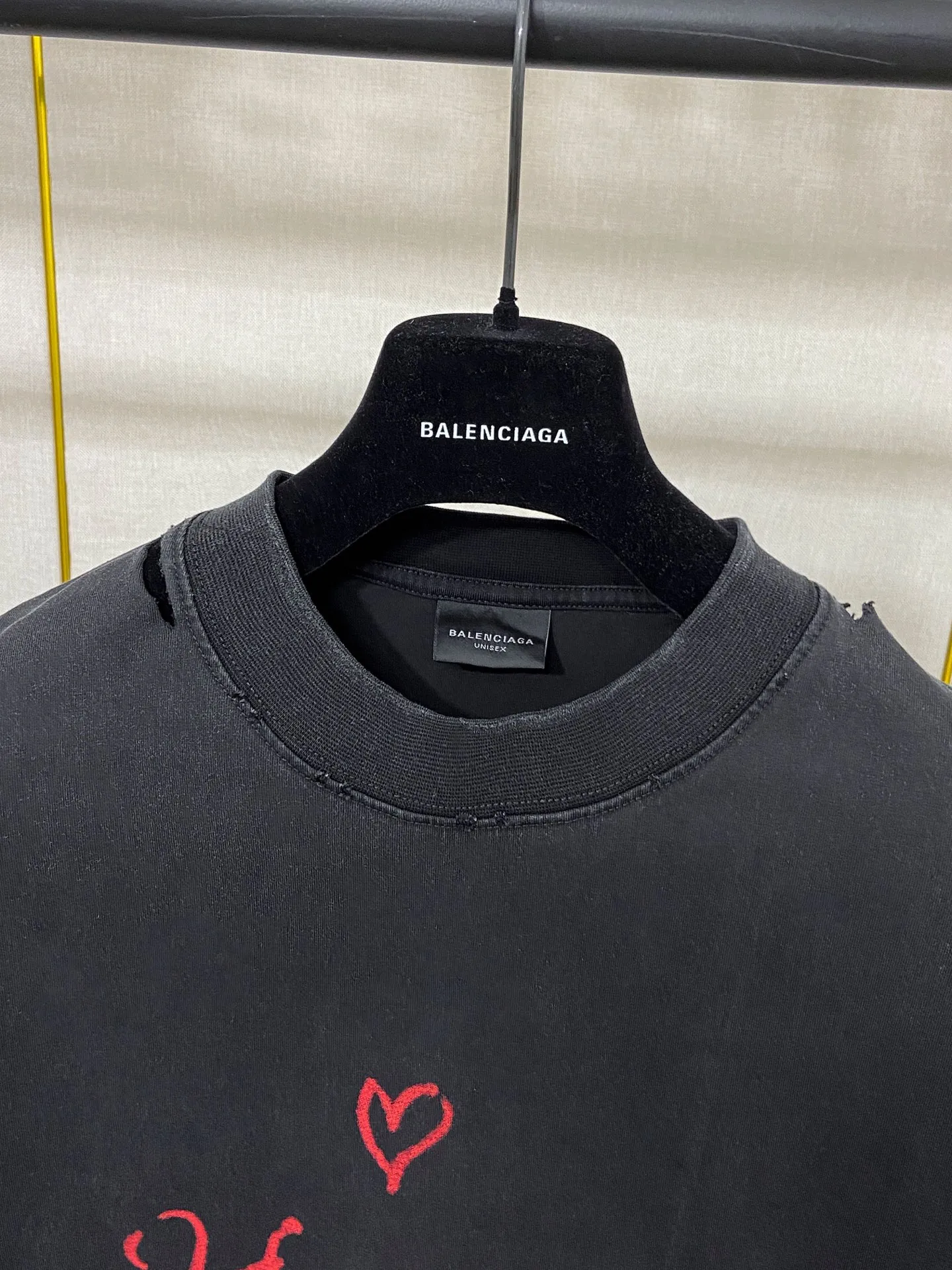 🅿️180 9189# Actual photo top version [[BALENCIA*GA] official website quality Paris's new Chinese Valentine's Day limited edition short-sleeved T-shirt OS version loose dropped shoulders Uniform style for men and women Fabric: 260g 100% cotton double yarn Technology: front and back digital direct printing Garment wash worn distressed fixed color Color: washed black off-white Size: XS S M L