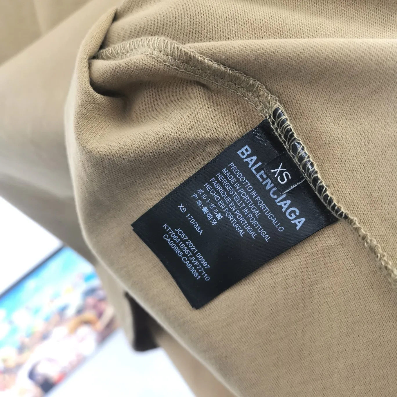 [Launched] Top tested version of Balenciaga/Balenciaga inverted letter embroidery for male and female couples star same style pure cotton short-sleeved T-shirt. Original development, custom-woven fabric, craft washing treatment, full of thickness, texture different from market products, highly restored to the original version, imported Tajima machine embroidery, perfectly close to the original product, very simple logo to indicate identity letter spacing, size consistent with the original version, 22ss version to create a highly restored men's and women's style. Size: XS-L Color: Dark Khaki P:260