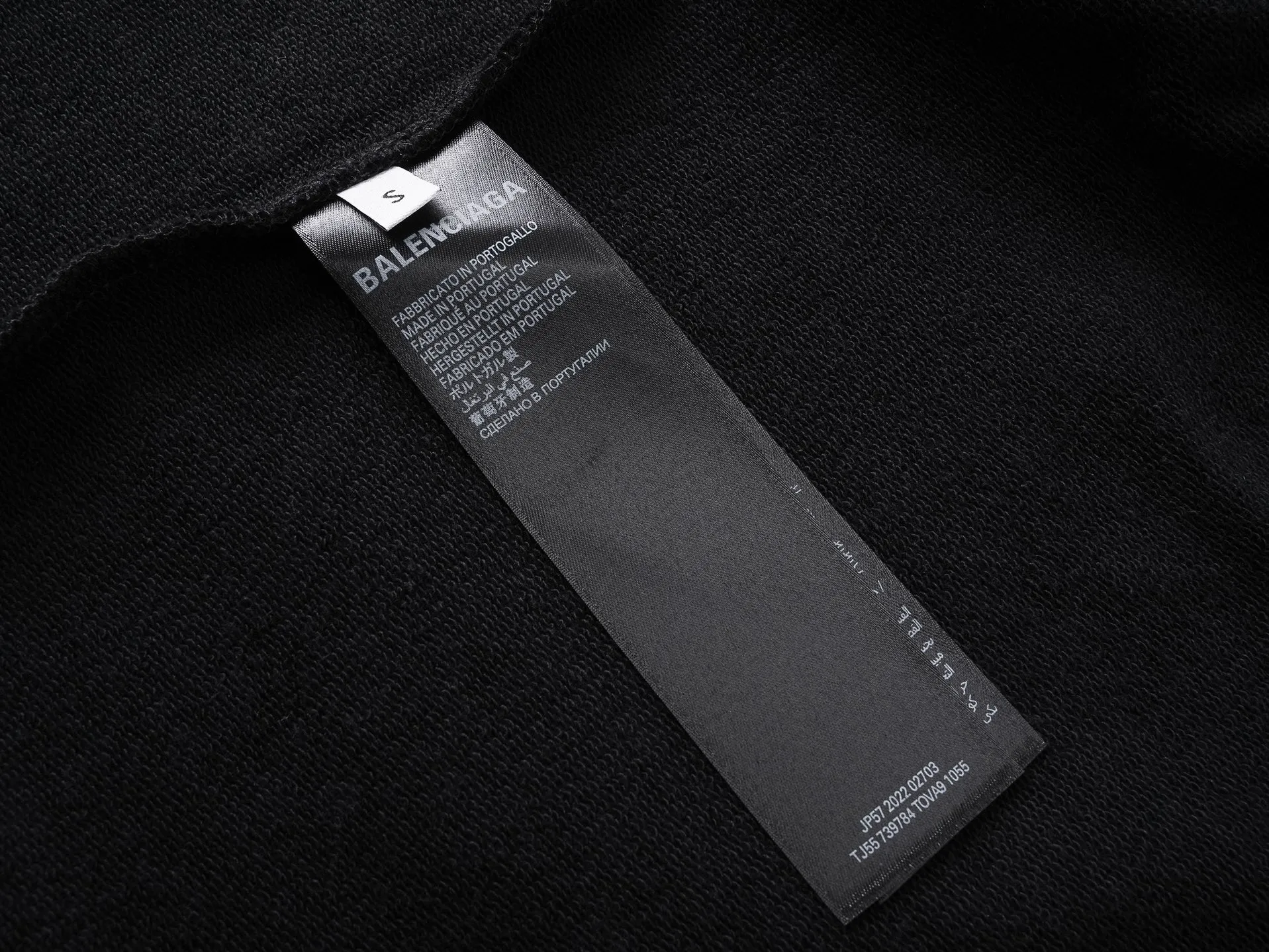🅿️320 real photos [Top version. Official website quality] BALENCI*GA/Paris co-branded Lamborghini Lamborghini front pattern LOGO printed hooded sweatshirt SS25 latest model. Research and development at the first time, different market currencies. Comparisons welcome. The fabric is made of Paris ZP custom-woven and dyed cotton sweatshirt. Weighing 460 grams, the cloth surface is clean. The cloth pattern is clear, soft and comfortable. The threads are dyed with no color difference. The printing uses imported environmentally friendly glue printing. The pattern letters are clear, three-dimensional and without burrs. Jubie market produces pictures based on pictures. Welcome to compare. The version adopts OS loose shoulder design. Same style for men and women. Code: BL259930 Color: Black Size: XS S M L