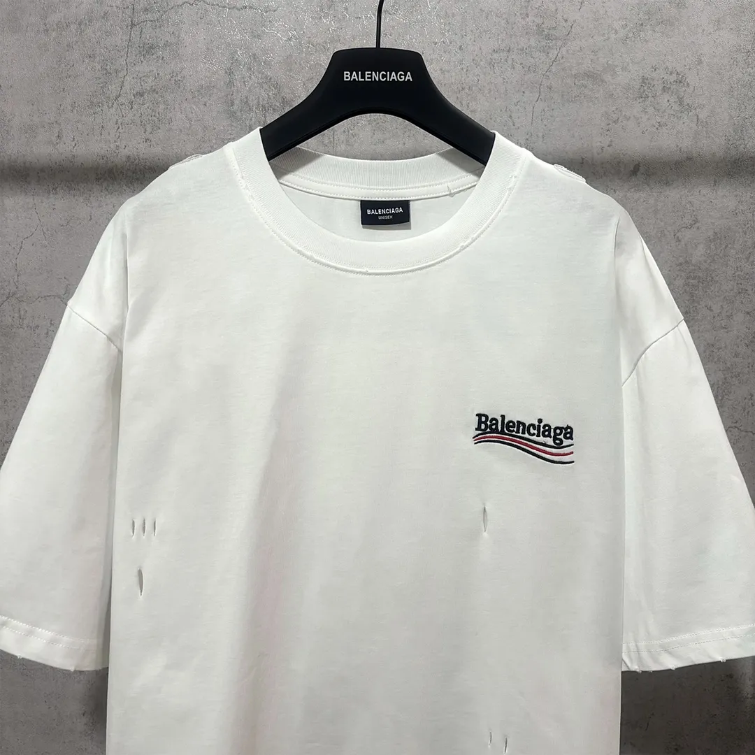 🅿️160 9116# Detailed picture Top version [[BALENCIA*GA] official website quality Paris new Coke embroidered short-sleeved T-shirt OS version Loose dropped shoulders Unisex style Fabric: 260g 100% cotton double yarn Technology: Front and back embroidery Garment washing Shape solid Color: Black White Size: XS S M L